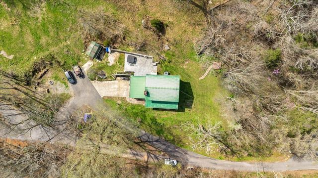 394 Lou Dr, Dowelltown, TN 37059