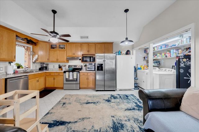 394 Lou Dr, Dowelltown, TN 37059