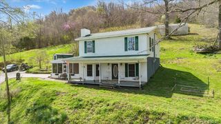 394 Lou Dr, Dowelltown, TN 37059