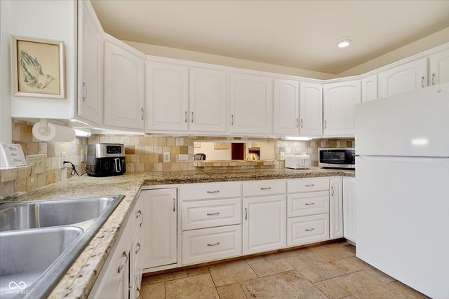 1711 Mulberry Circle, Noblesville, IN 46062