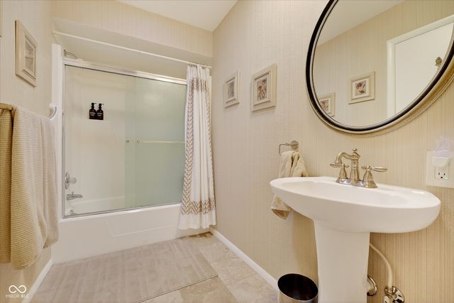 1711 Mulberry Circle, Noblesville, IN 46062