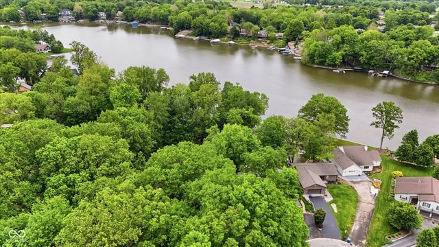 1711 Mulberry Circle, Noblesville, IN 46062