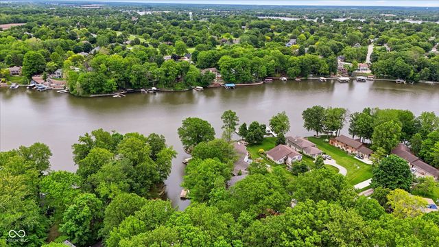 1711 Mulberry Circle, Noblesville, IN 46062