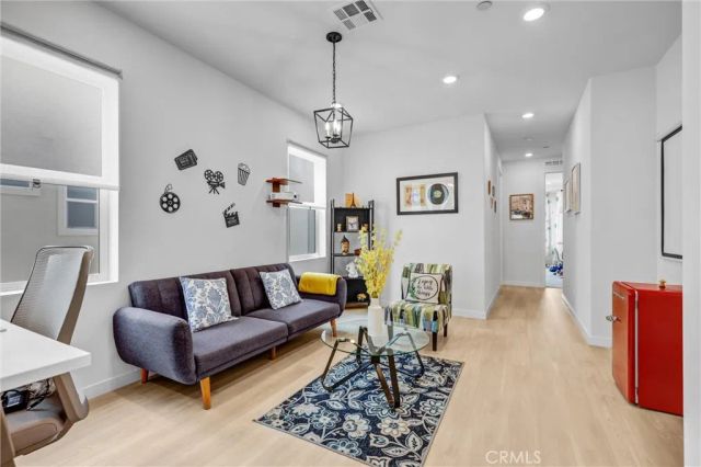 27676 Symphony, Valencia, CA 91381