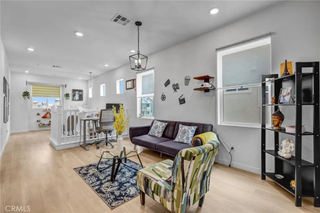 27676 Symphony, Valencia, CA 91381