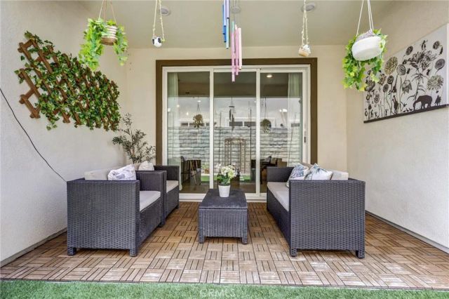 27676 Symphony, Valencia, CA 91381