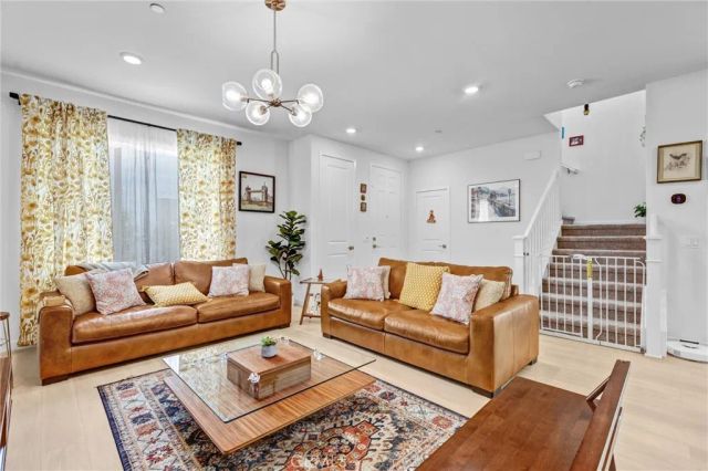 27676 Symphony, Valencia, CA 91381