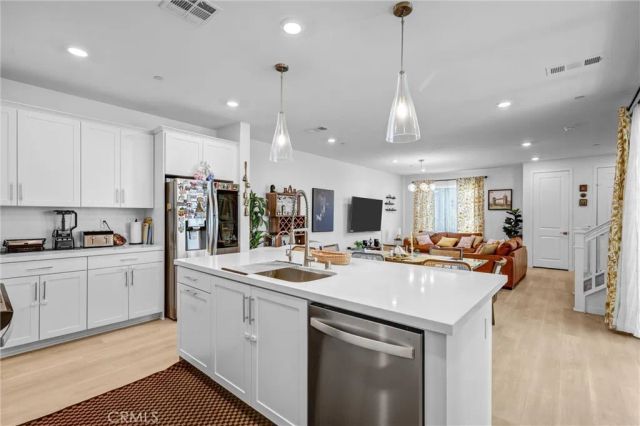 27676 Symphony, Valencia, CA 91381