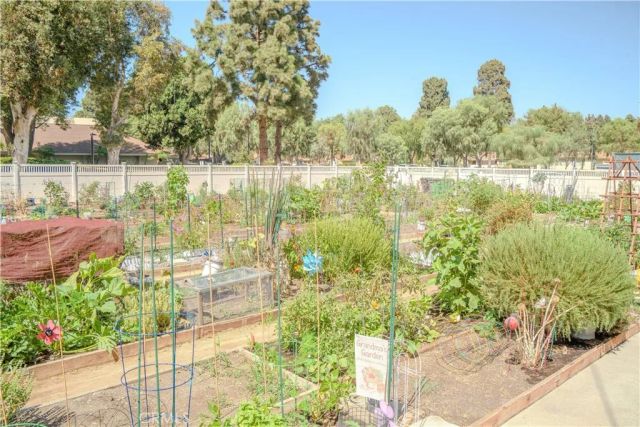 38011 Village 38, Camarillo, CA 93012