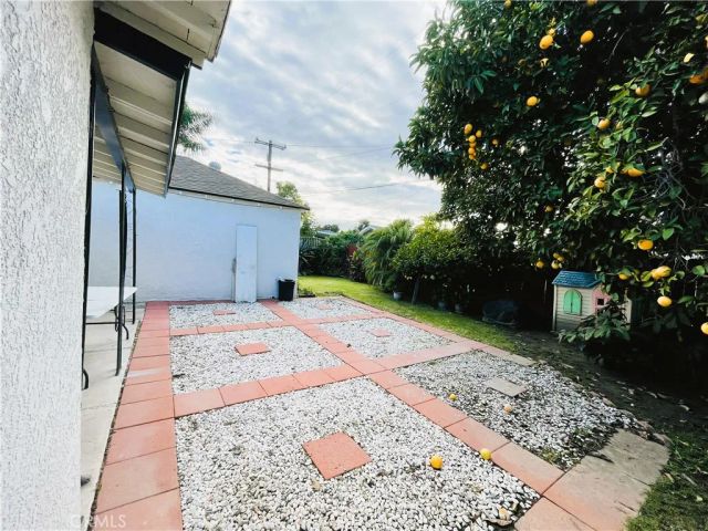 11313 Pennsylvania, South Gate, CA 90280