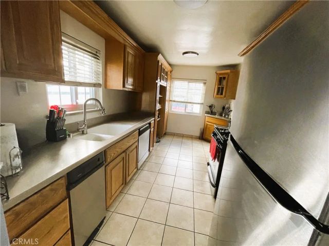 11313 Pennsylvania, South Gate, CA 90280