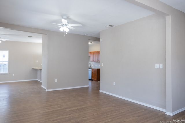 2521 E Houston St 1, San Antonio, TX 78202