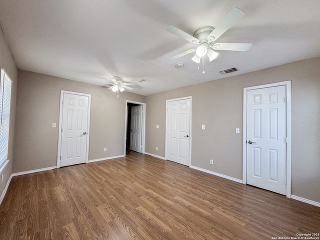 2521 E Houston St 1, San Antonio, TX 78202