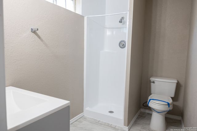 2521 E Houston St 1, San Antonio, TX 78202