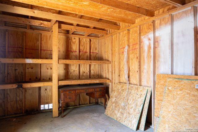 2521 E Houston St 1, San Antonio, TX 78202