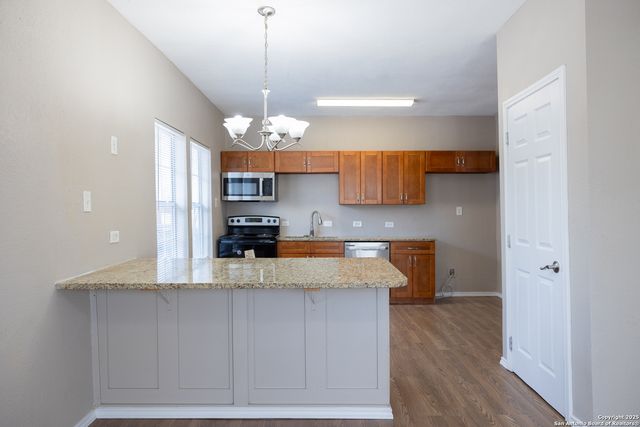 2521 E Houston St 1, San Antonio, TX 78202