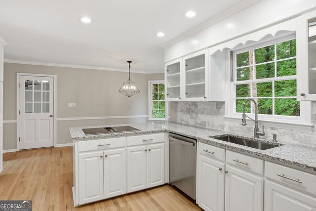 3845 Jettie Court SW, Lilburn, GA 30047