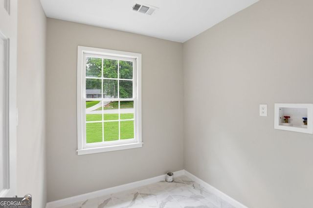 3845 Jettie Court SW, Lilburn, GA 30047