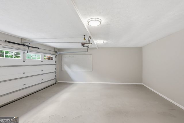 3845 Jettie Court SW, Lilburn, GA 30047