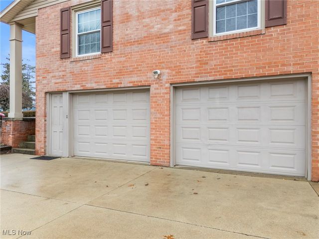 327 39th Street SW, Canton, OH 44706