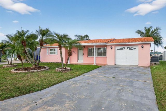 4927 FORESTAY COURT, New Port Richey, FL 34652