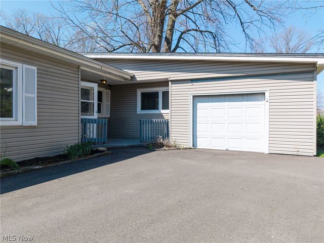 4942 Lear Nagle Road, North Ridgeville, OH 44039