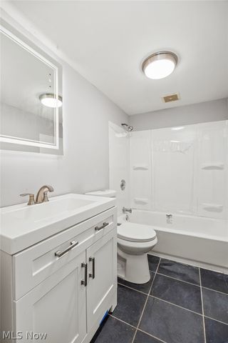 4942 Lear Nagle Road, North Ridgeville, OH 44039