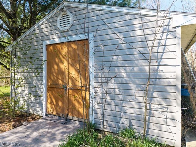 4942 Lear Nagle Road, North Ridgeville, OH 44039