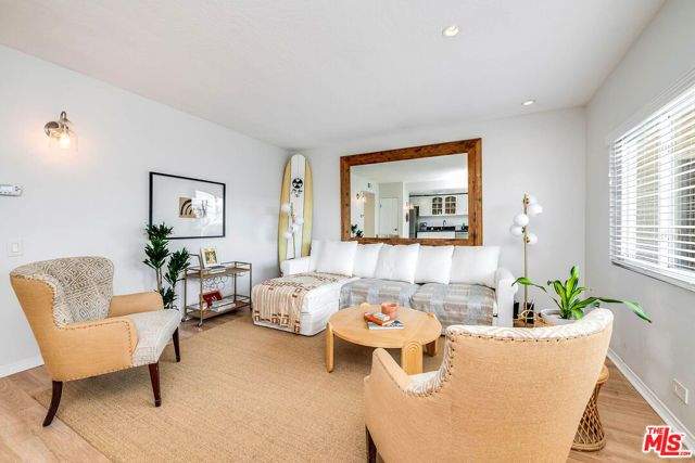 445 Washington Boulevard 10, Marina Del Rey, CA 90292