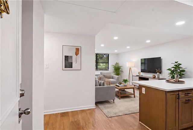 2965 Pharr Court South NW 118, Atlanta, GA 30305