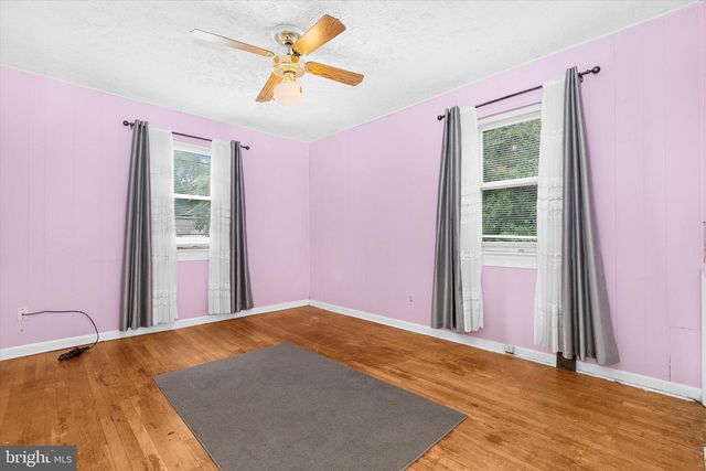 4913 RUSSELL AVE, Hyattsville, MD 20782