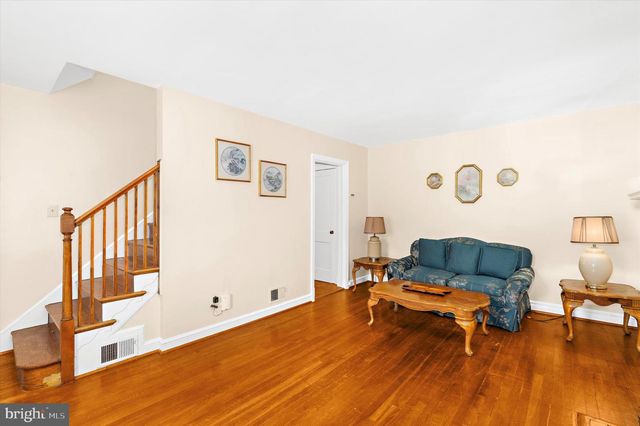 4913 RUSSELL AVE, Hyattsville, MD 20782