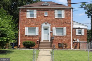 4913 RUSSELL AVE, Hyattsville, MD 20782