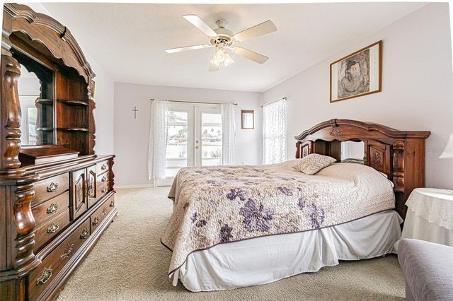 10535 MOSHIE LANE, San Antonio, FL 33576