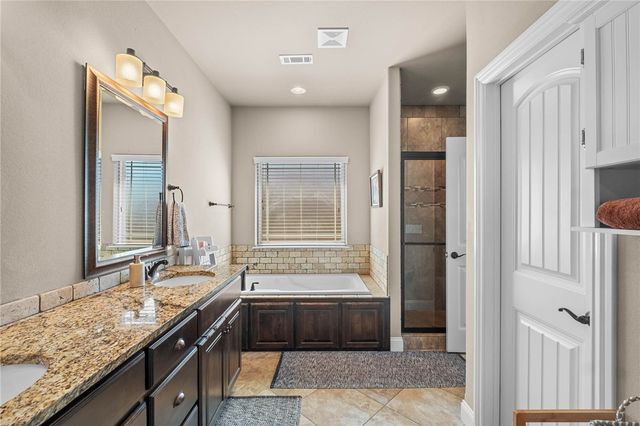 1261 Chattie Drive, Centerton, AR 72719