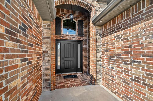 1261 Chattie Drive, Centerton, AR 72719