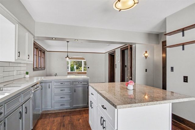 48 Mayfield Avenue, Grand Rapids, MI 49503