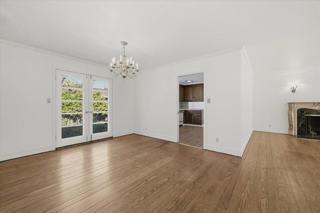 915 Berry Avenue, Los Altos, CA 94024