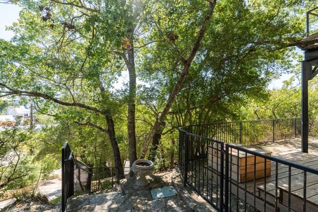 5310 Scenic View DR, Austin, TX 78746