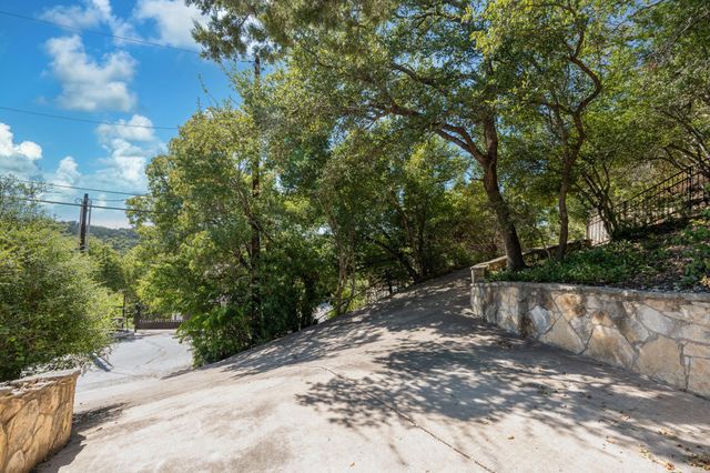5310 Scenic View DR, Austin, TX 78746