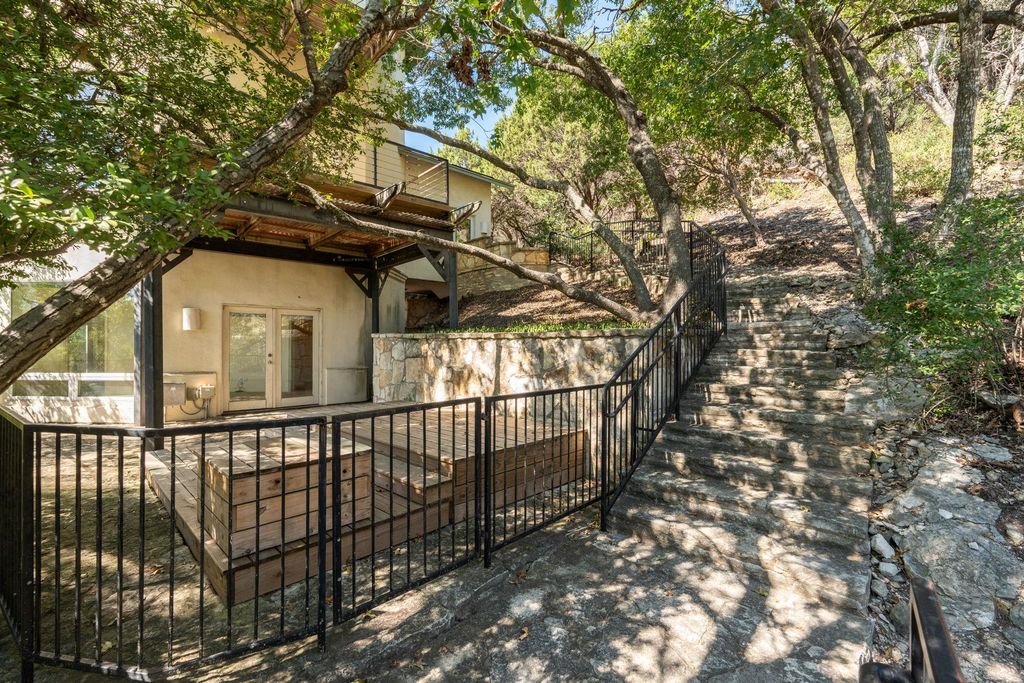5310 Scenic View DR, Austin, TX 78746