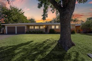 3350 Kingsbury Avenue, Richland Hills, TX 76118