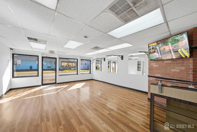 294 Devoe Avenue, Spotswood, NJ 08884