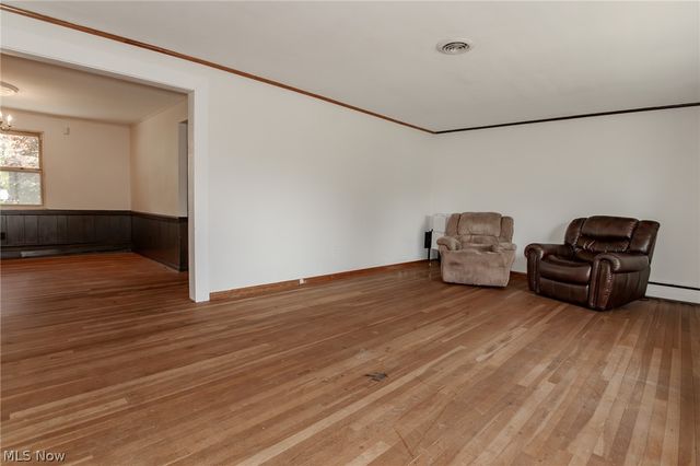 10051 Chardon Road, Chardon, OH 44024