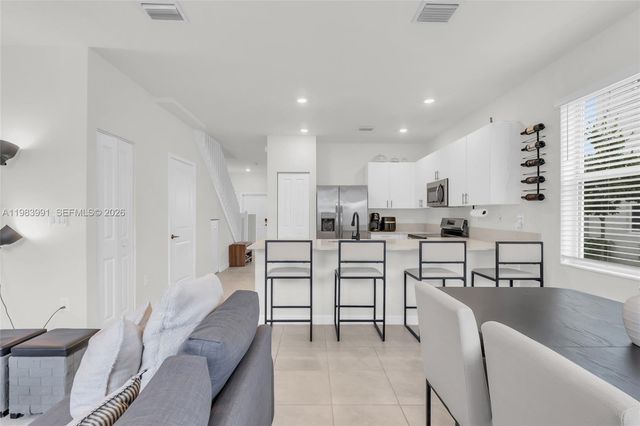 16264 SW 292nd St 16264, Homestead, FL 33033