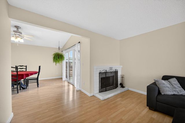 6635 Spoerriwood Ct, Sacramento, CA 95828