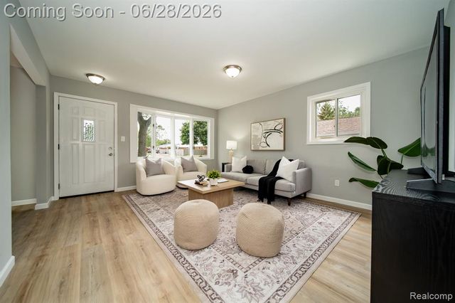 15646 Selwyn Street, Southgate, MI 48195