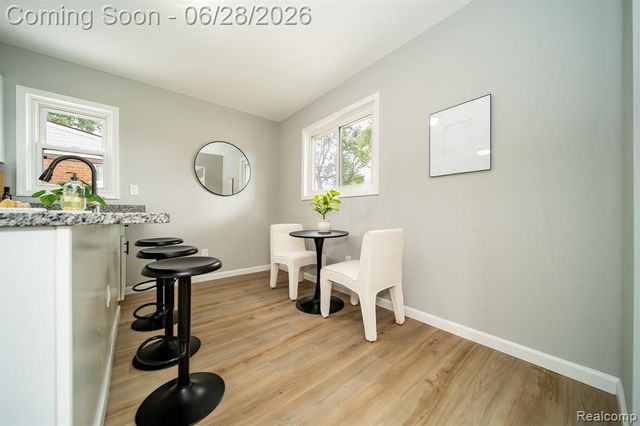 15646 Selwyn Street, Southgate, MI 48195