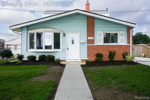 15646 Selwyn Street, Southgate, MI 48195