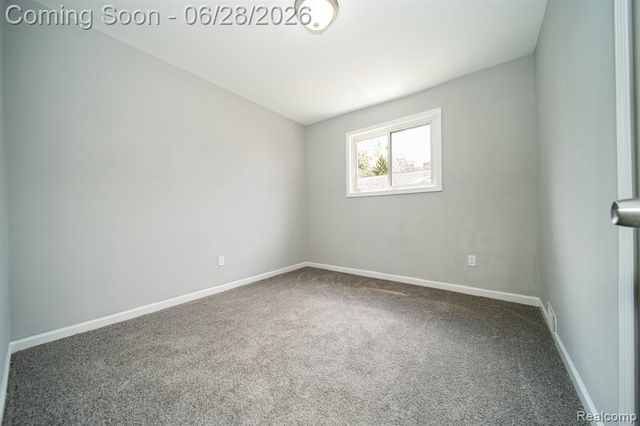 15646 Selwyn Street, Southgate, MI 48195